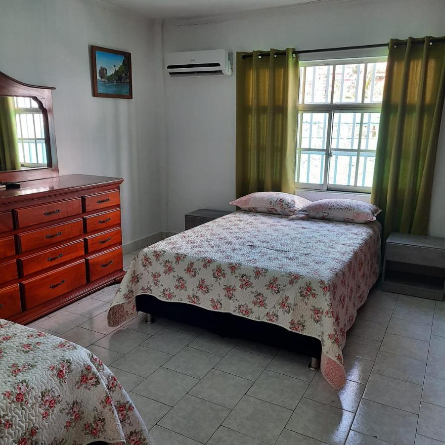 Posada Nativa Miss Nova San Andrés エクステリア 写真