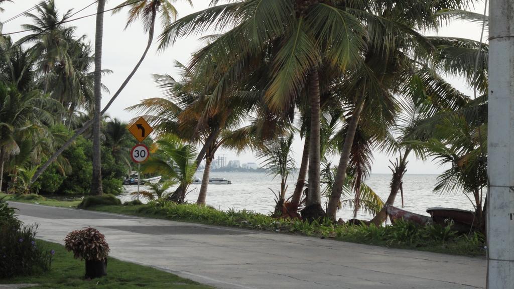 Posada Nativa Miss Nova San Andrés エクステリア 写真